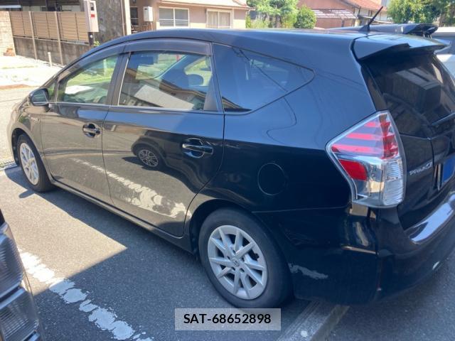 Toyota PRIUS ALPHA 2016-08 8648559-13