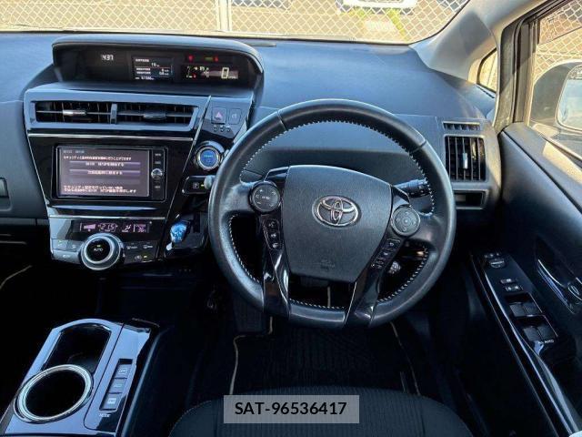 Toyota PRIUS ALPHA 2018-08 8649289-2