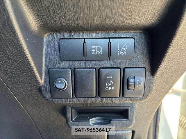 Toyota PRIUS ALPHA 2018-08 8649289-9