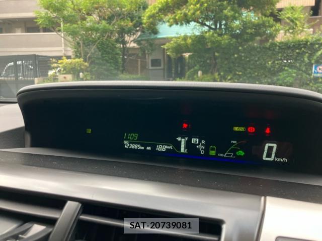 Toyota PRIUS ALPHA 2014-02 8649596-10