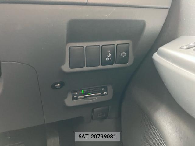 Toyota PRIUS ALPHA 2014-02 8649596-16