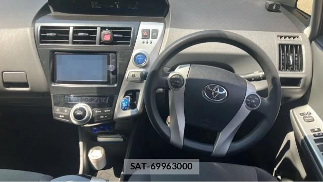 Toyota PRIUS ALPHA 2013-05 8651306-16