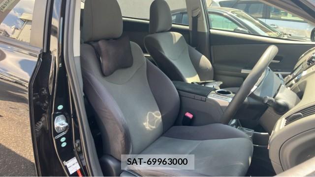 Toyota PRIUS ALPHA 2013-05 8651306-5