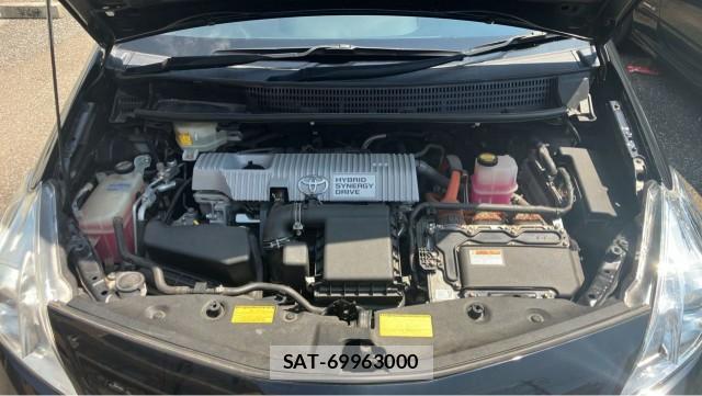 Toyota PRIUS ALPHA 2013-05 8651306-7