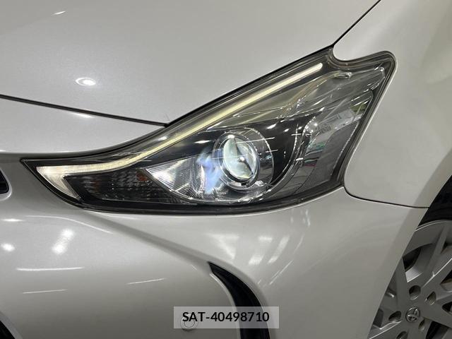 Toyota PRIUS ALPHA 2015-11 8652106-12