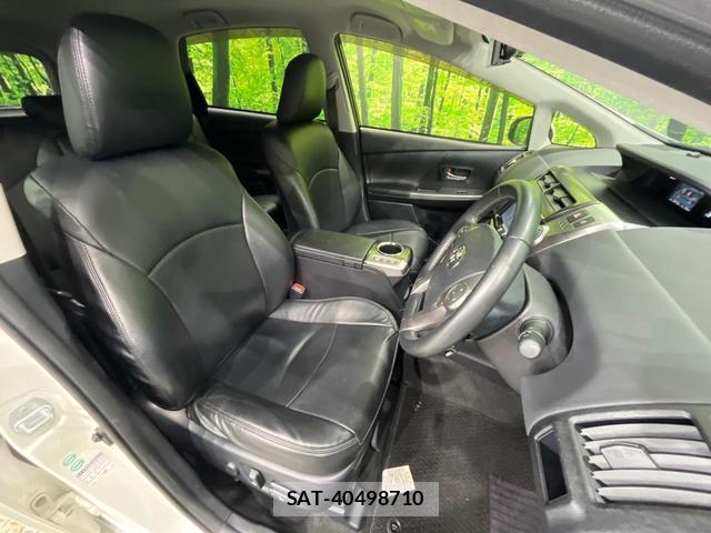 Toyota PRIUS ALPHA 2015-11 8652106-8