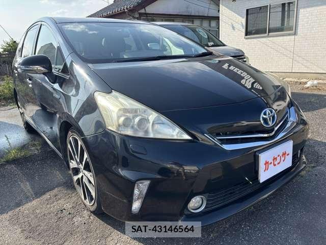 Toyota PRIUS ALPHA 2014-01 8652141-1