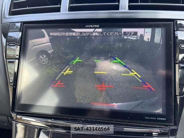 Toyota PRIUS ALPHA 2014-01 8652141-6