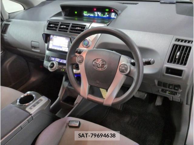 Toyota PRIUS ALPHA 2011-11 8652652-2