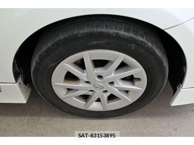 Toyota PRIUS ALPHA 2015-08 8652896-4