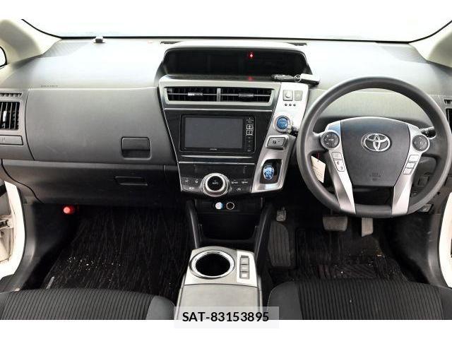 Toyota PRIUS ALPHA 2015-08 8652896-5