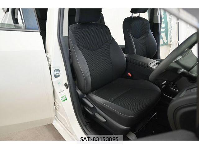 Toyota PRIUS ALPHA 2015-08 8652896-6