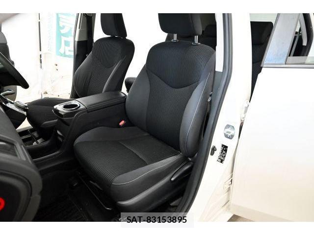 Toyota PRIUS ALPHA 2015-08 8652896-7