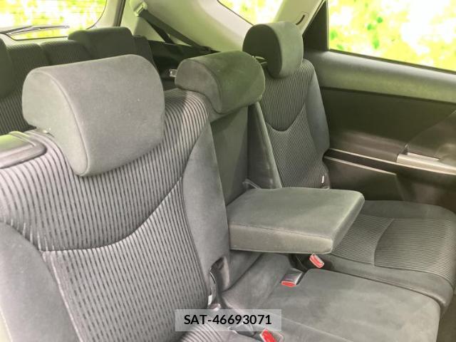 Toyota PRIUS ALPHA 2015-12 8653472-4