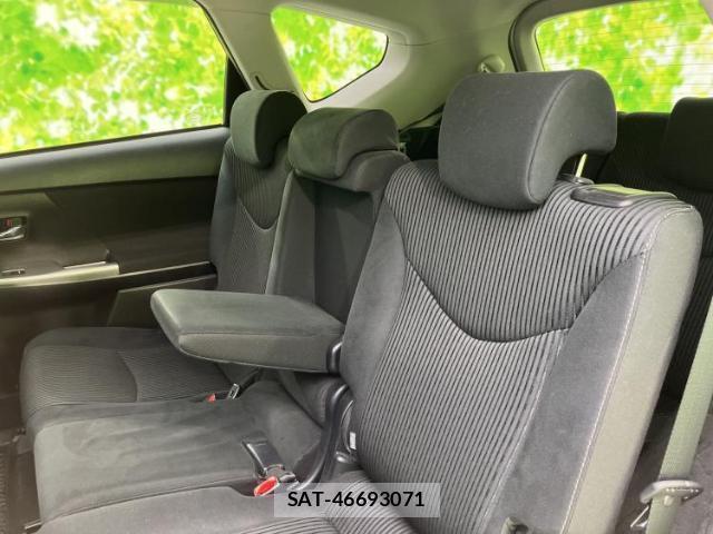 Toyota PRIUS ALPHA 2015-12 8653472-7