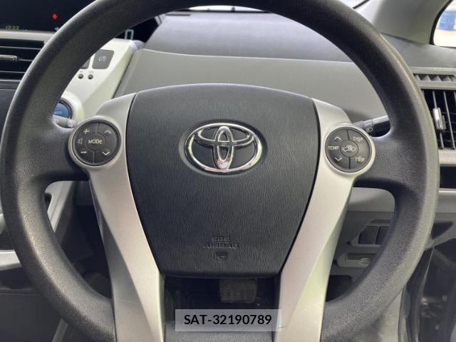 Toyota PRIUS ALPHA 2013-08 8653800-14