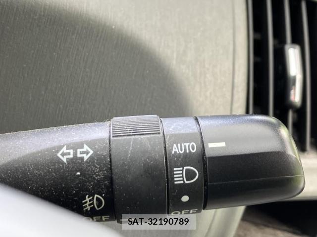 Toyota PRIUS ALPHA 2013-08 8653800-15