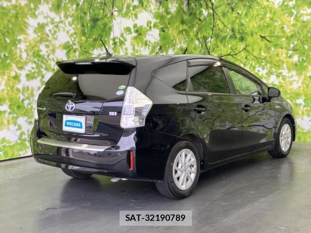 Toyota PRIUS ALPHA 2013-08 8653800-2