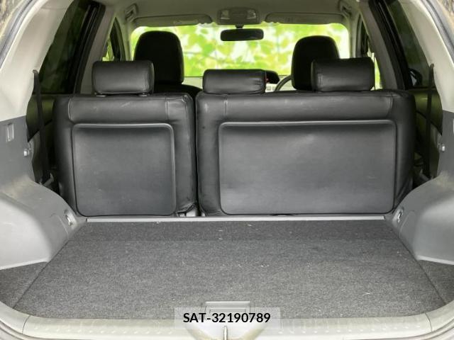 Toyota PRIUS ALPHA 2013-08 8653800-7