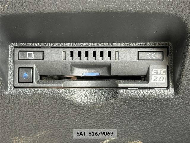 Toyota PRIUS PHV 2019-12 8647689-6