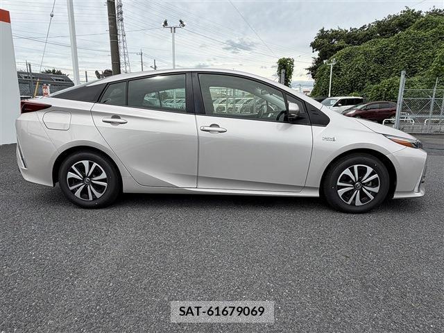 Toyota PRIUS PHV 2019-12 8647689-8