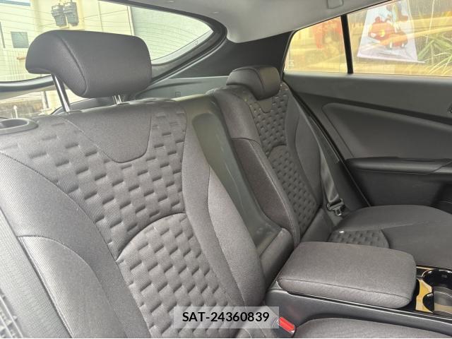 Toyota PRIUS PHV 2017-12 8649407-8