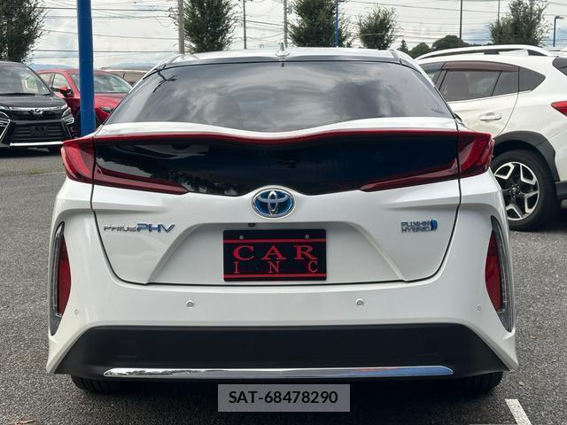 Toyota PRIUS PHV 2017-11 8649981-6