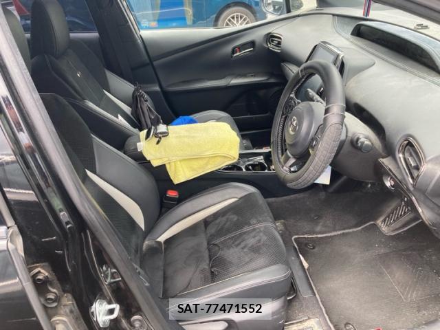 Toyota PRIUS PHV 2019-02 8651188-15