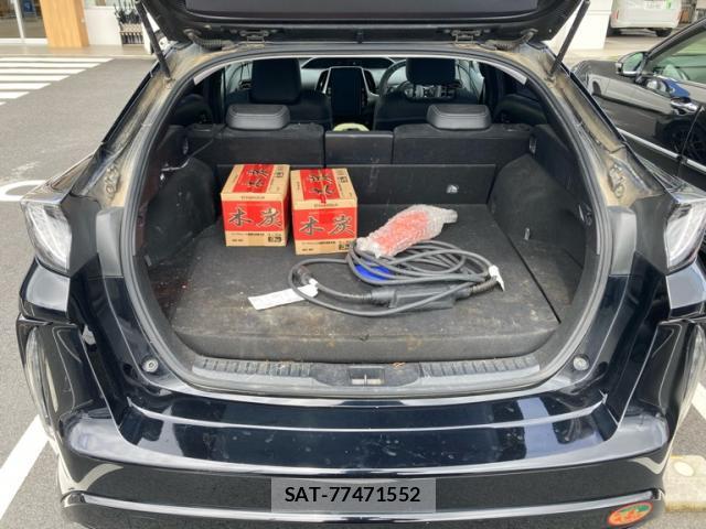 Toyota PRIUS PHV 2019-02 8651188-7