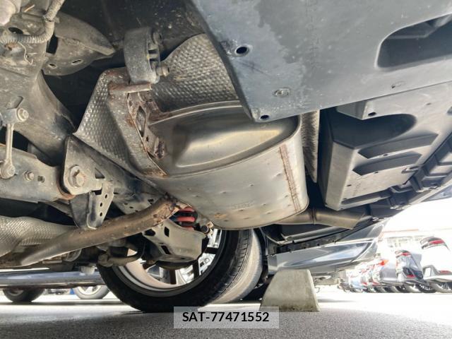 Toyota PRIUS PHV 2019-02 8651188-9