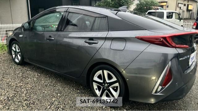 Toyota PRIUS PHV 2017-06 8651403-10
