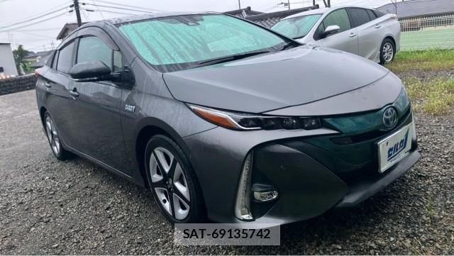 Toyota PRIUS PHV 2017-06 8651403-11