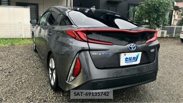 Toyota PRIUS PHV 2017-06 8651403-13