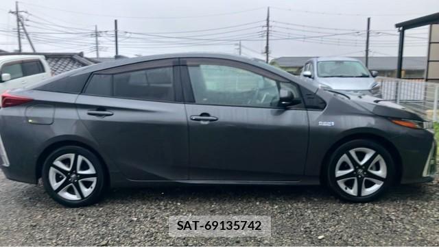 Toyota PRIUS PHV 2017-06 8651403-3