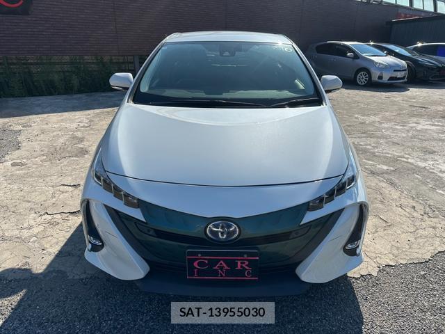 Toyota PRIUS PHV 2018-03 8651841-11