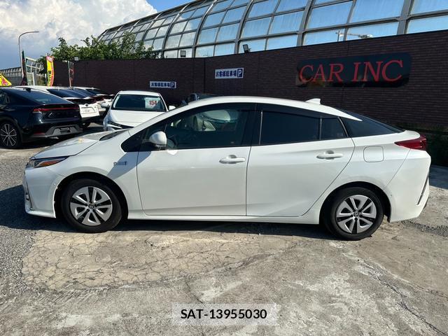 Toyota PRIUS PHV 2018-03 8651841-17