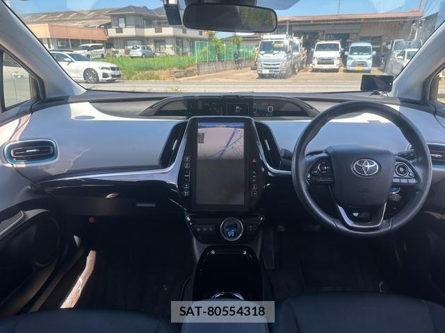 Toyota PRIUS PHV 2018-03 8651843-1