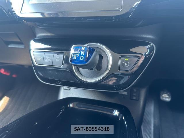 Toyota PRIUS PHV 2018-03 8651843-10