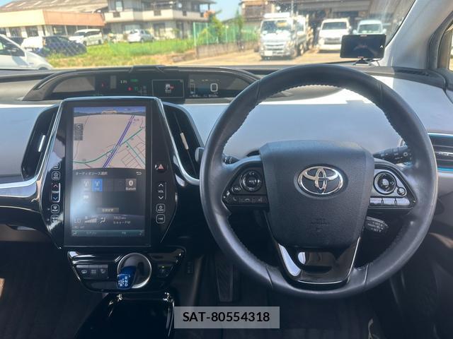 Toyota PRIUS PHV 2018-03 8651843-2