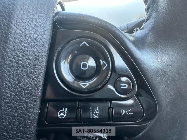 Toyota PRIUS PHV 2018-03 8651843-6