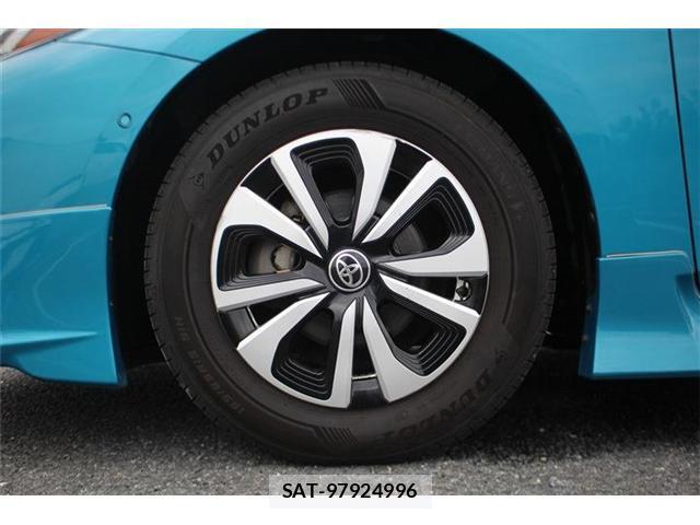 Toyota PRIUS PHV 2017-03 8651977-18
