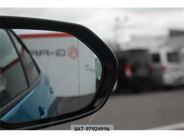 Toyota PRIUS PHV 2017-03 8651977-7