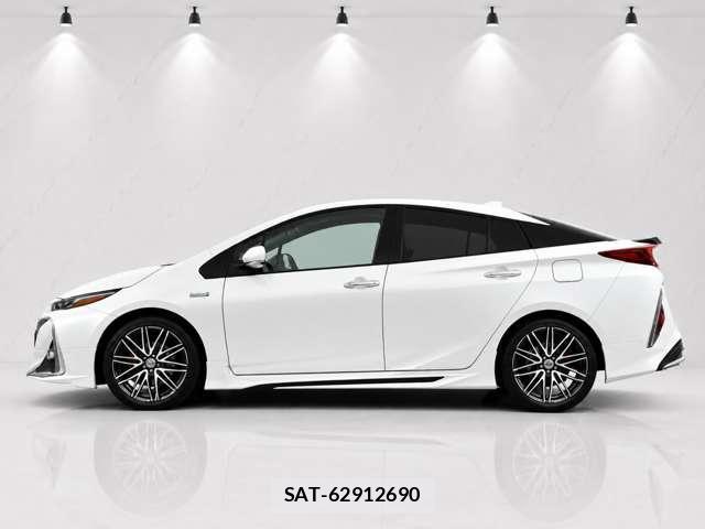 Toyota PRIUS PHV 2017-10 8652376-2