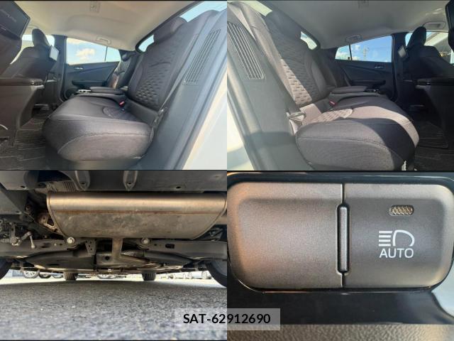 Toyota PRIUS PHV 2017-10 8652376-5