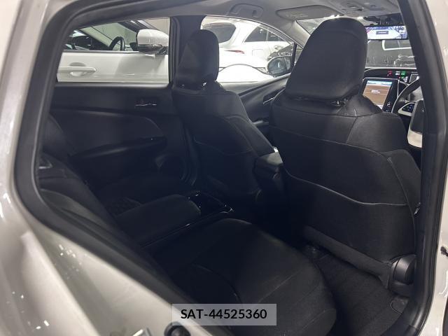 Toyota PRIUS PHV 2017-09 8652788-10