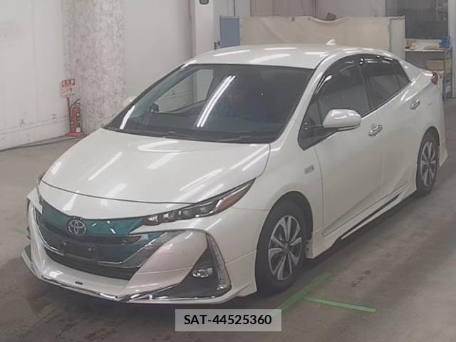 Toyota PRIUS PHV 2017-09 8652788-3
