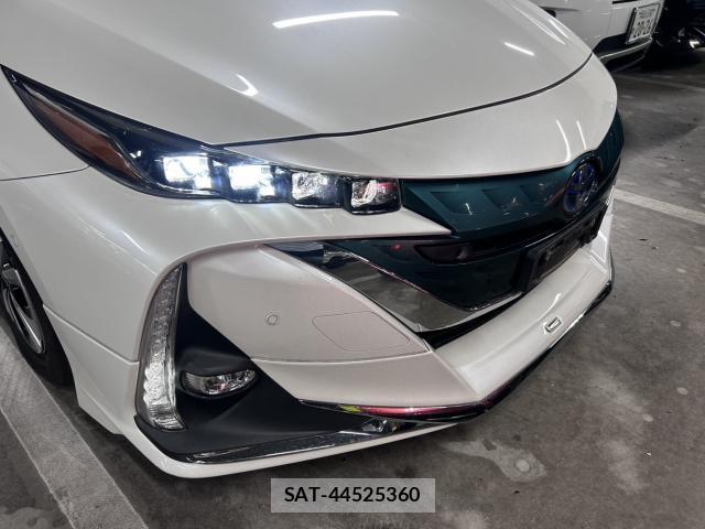 Toyota PRIUS PHV 2017-09 8652788-6