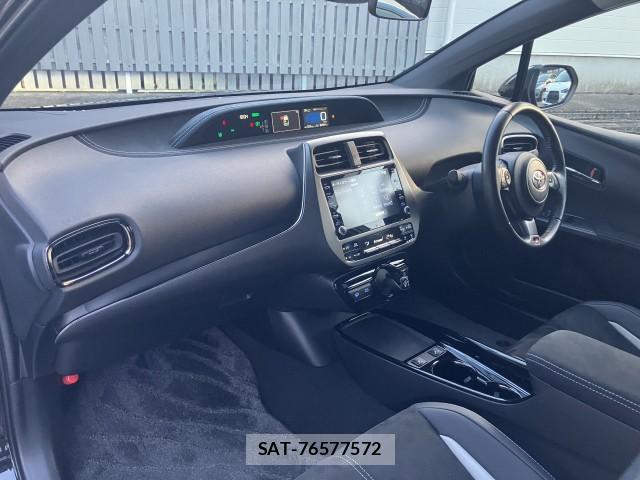 Toyota PRIUS PHV 2022-01 8653064-11