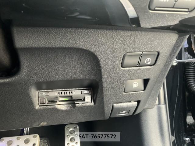 Toyota PRIUS PHV 2022-01 8653064-18