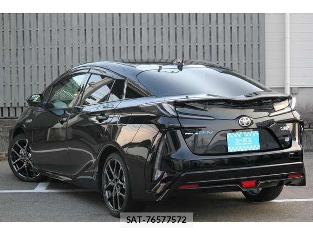Toyota PRIUS PHV 2022-01 8653064-5